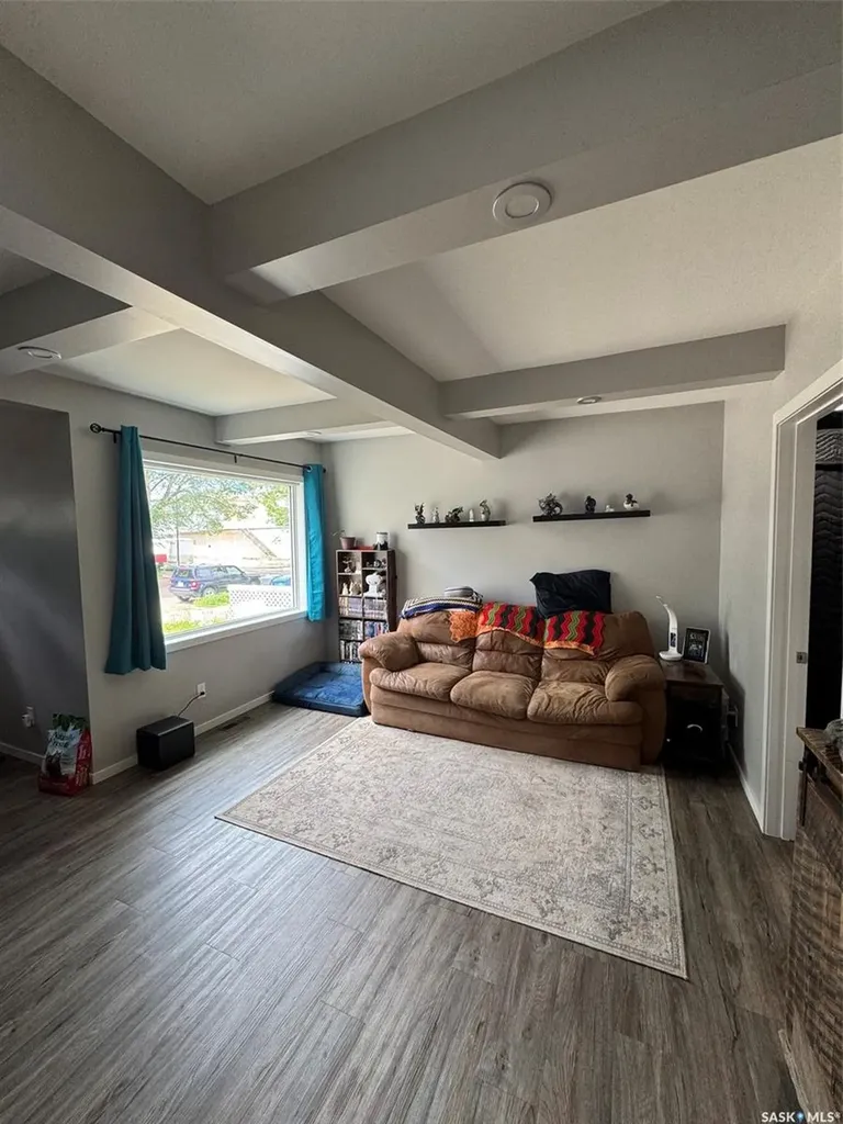 962 109th Street North Battleford SK S9A 2E2