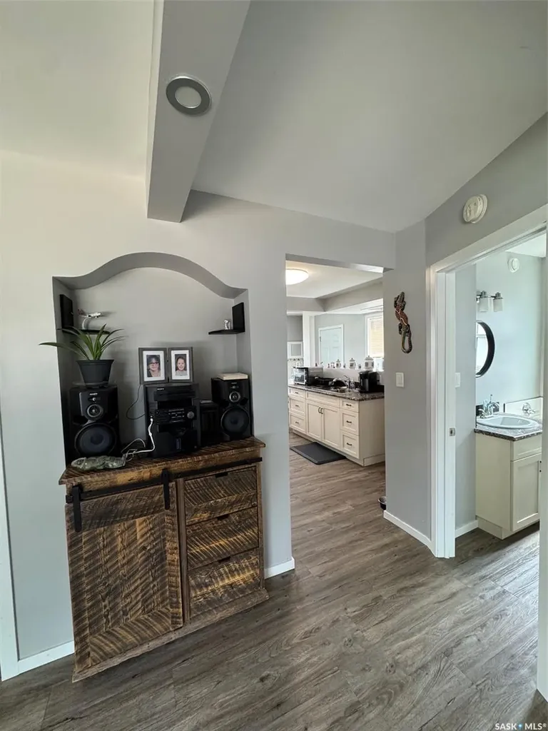 962 109th Street North Battleford SK S9A 2E2