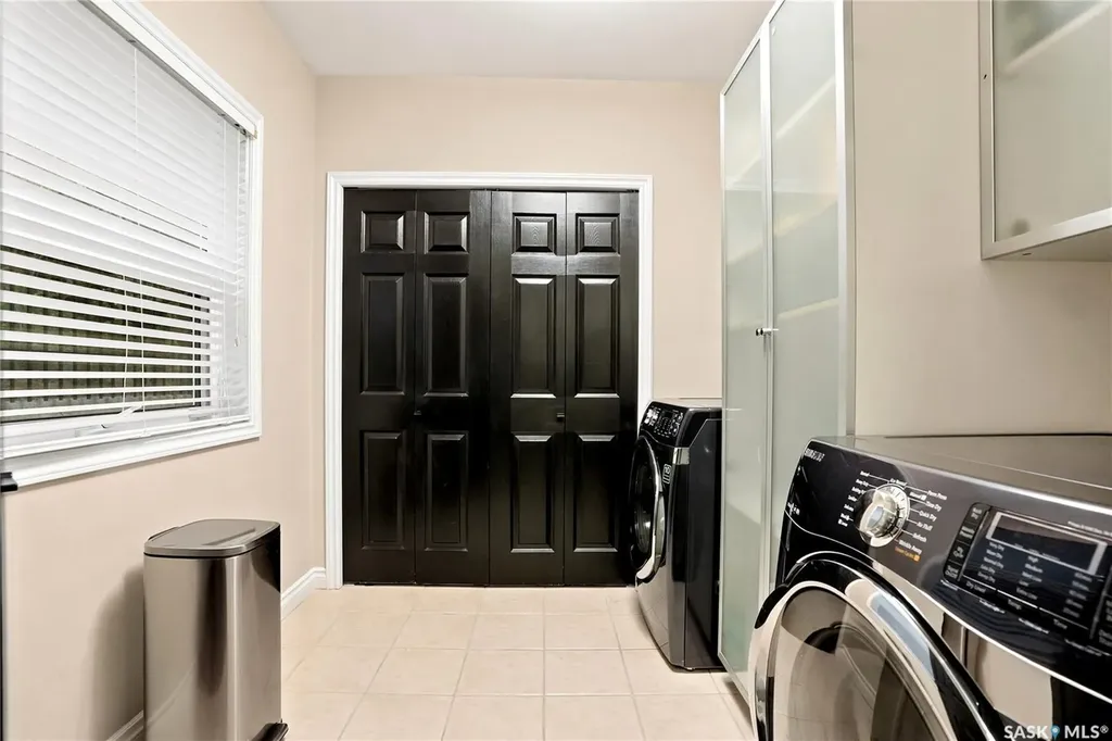 306 Saskatchewan Crescent E Saskatoon SK S7N 0K6