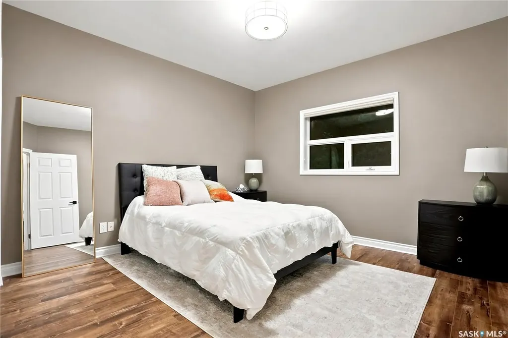 306 Saskatchewan Crescent E Saskatoon SK S7N 0K6