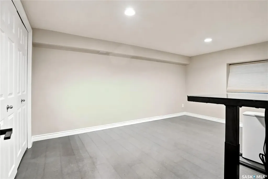 306 Saskatchewan Crescent E Saskatoon SK S7N 0K6