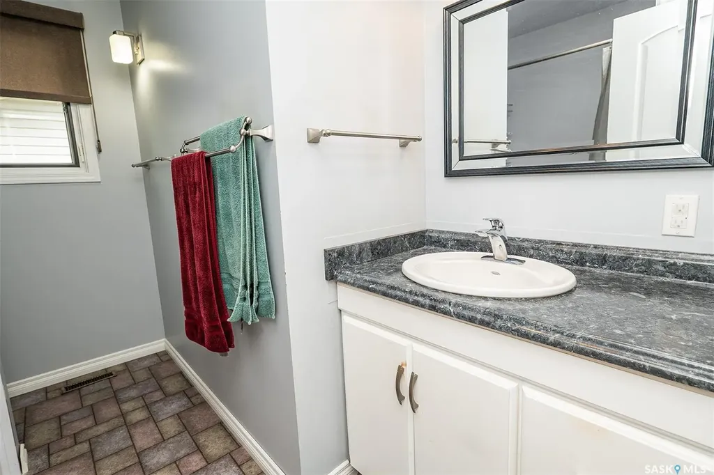 217 8th Street E Wynyard SK S0A 4T0