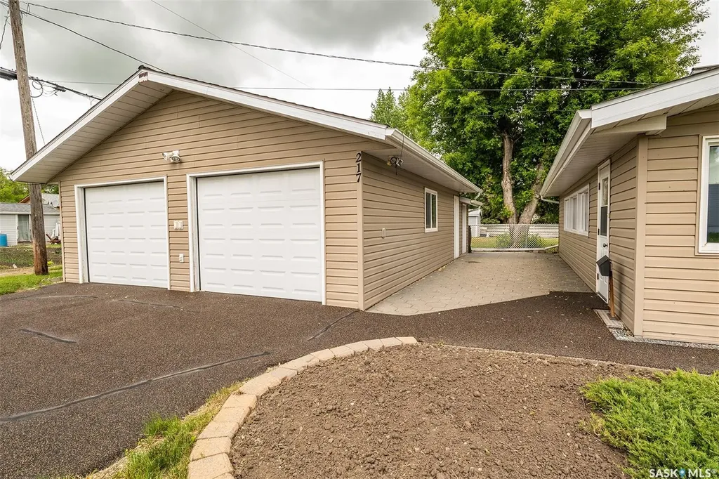 217 8th Street E Wynyard SK S0A 4T0