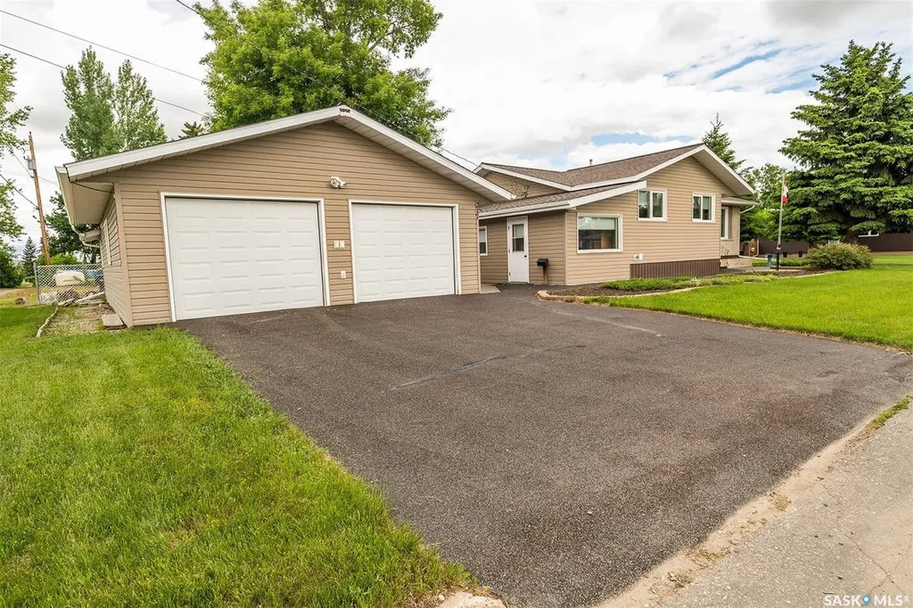 217 8th Street E Wynyard SK S0A 4T0