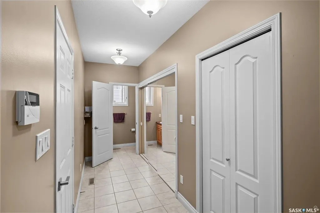 1293 Amos Place Prince Albert SK S6V 7A5