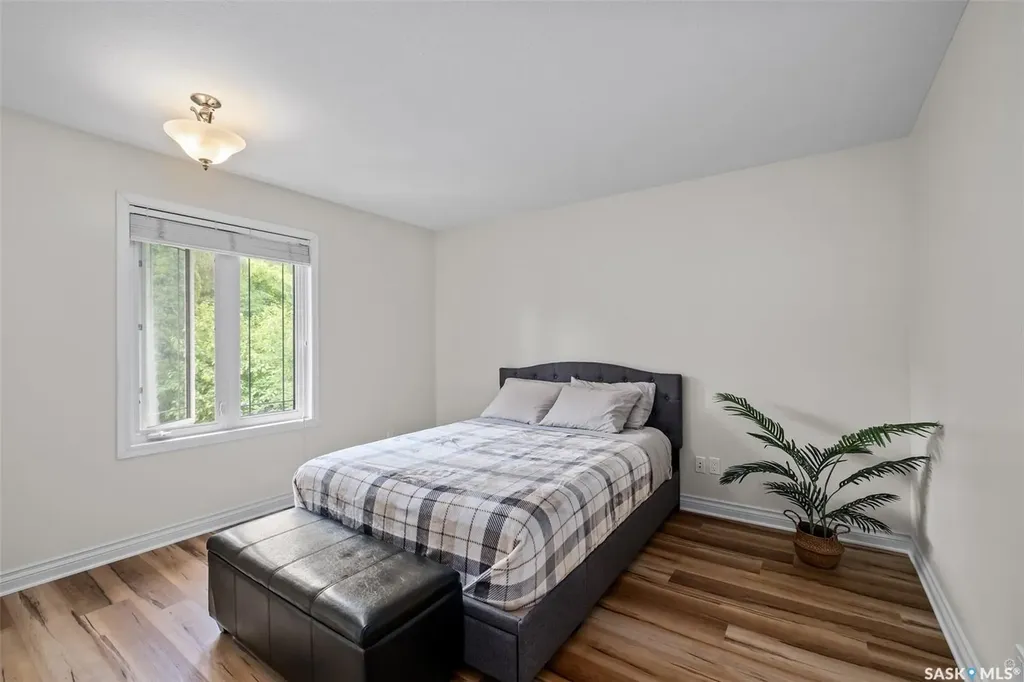 1293 Amos Place Prince Albert SK S6V 7A5