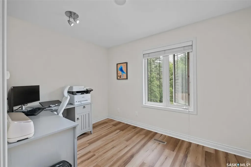 1293 Amos Place Prince Albert SK S6V 7A5
