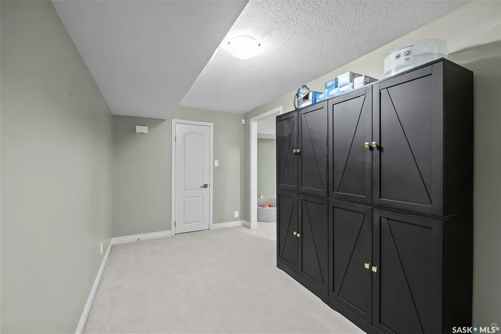 1293 Amos Place Prince Albert SK S6V 7A5