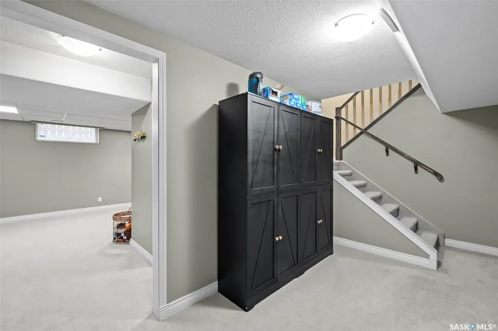 1293 Amos Place Prince Albert SK S6V 7A5