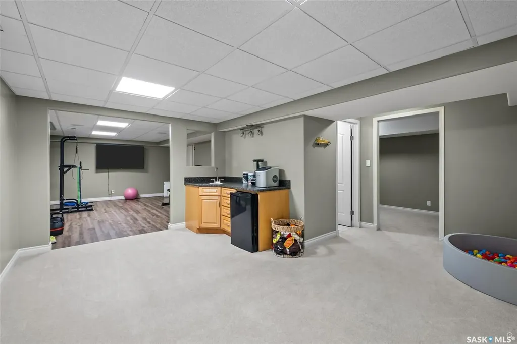 1293 Amos Place Prince Albert SK S6V 7A5