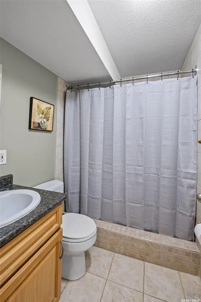 1293 Amos Place Prince Albert SK S6V 7A5