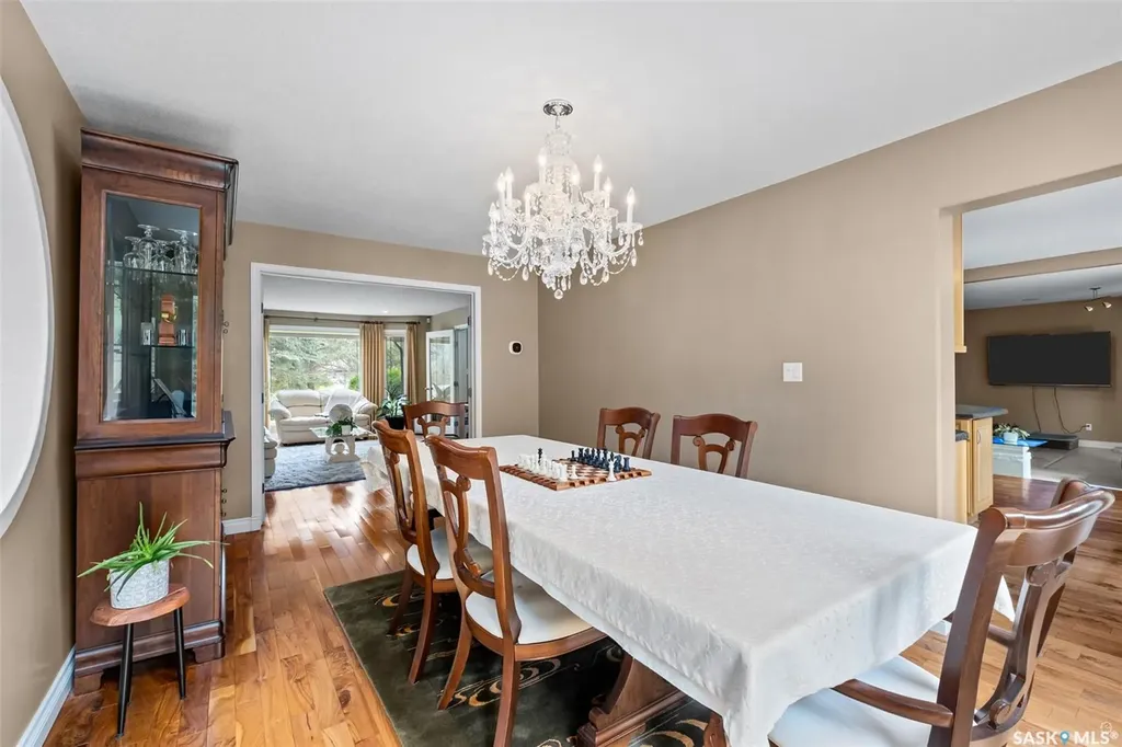 1293 Amos Place Prince Albert SK S6V 7A5