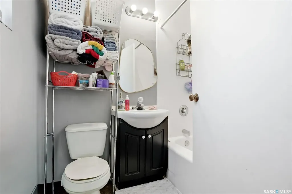 400 4th Avenue N Saskatoon SK S7K 2M3