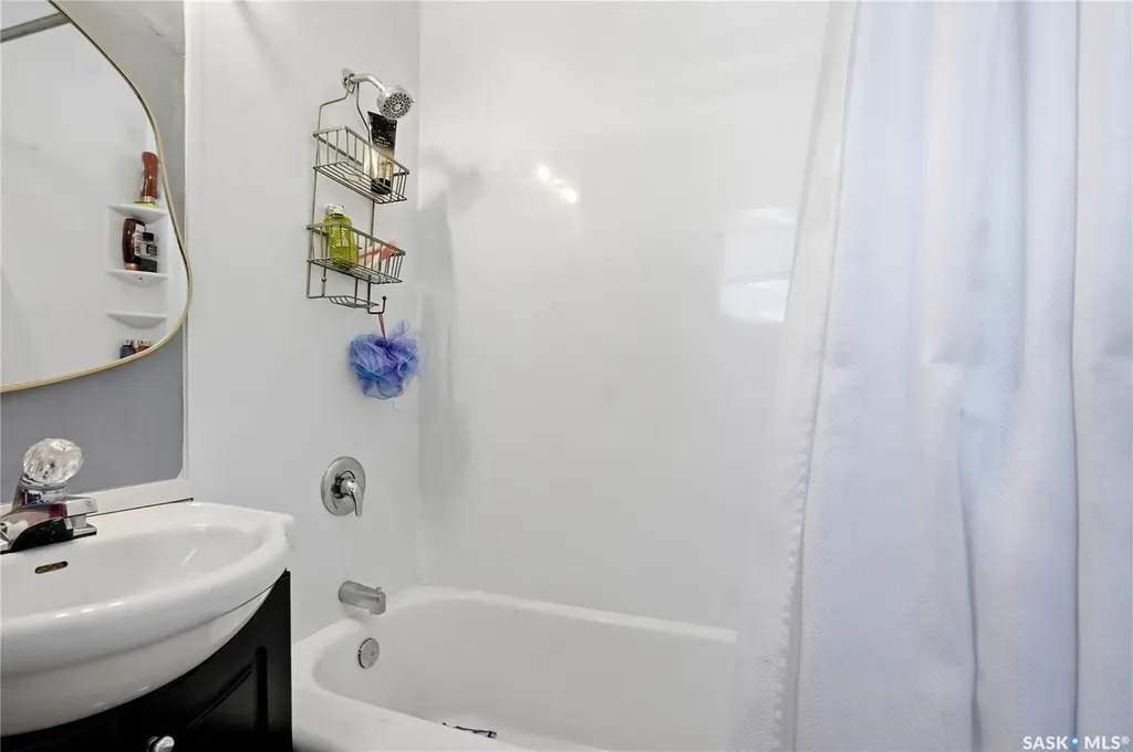 400 4th Avenue N Saskatoon SK S7K 2M3