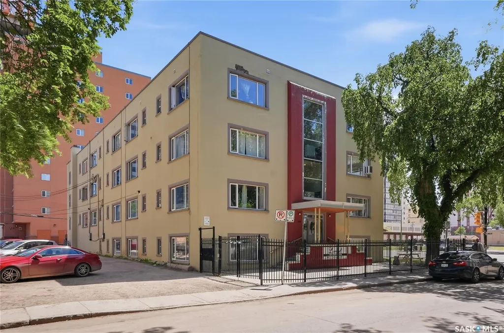400 4th Avenue N Saskatoon SK S7K 2M3