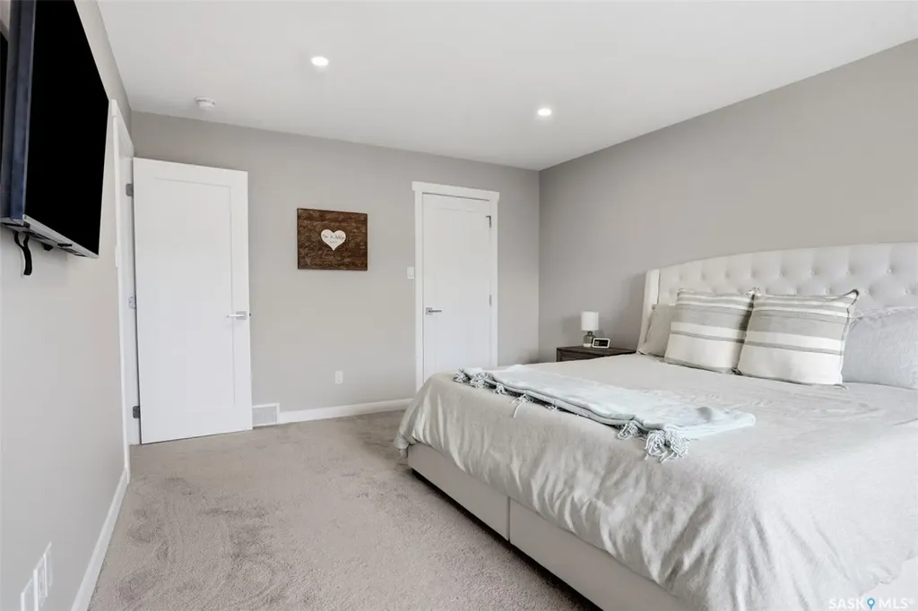 4509 E Keller Avenue Regina SK S4V 1P4