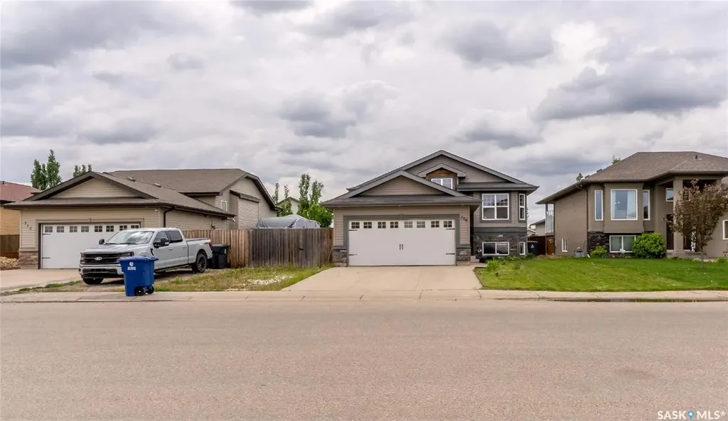 708 6th Avenue S Martensville SK S0K 2T0