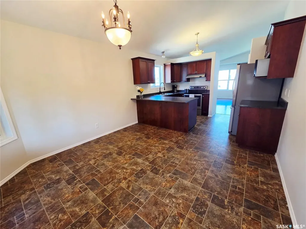 708 6th Avenue S Martensville SK S0K 2T0