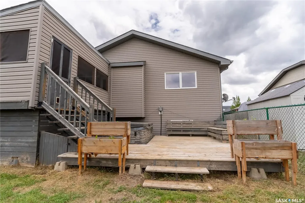 708 6th Avenue S Martensville SK S0K 2T0