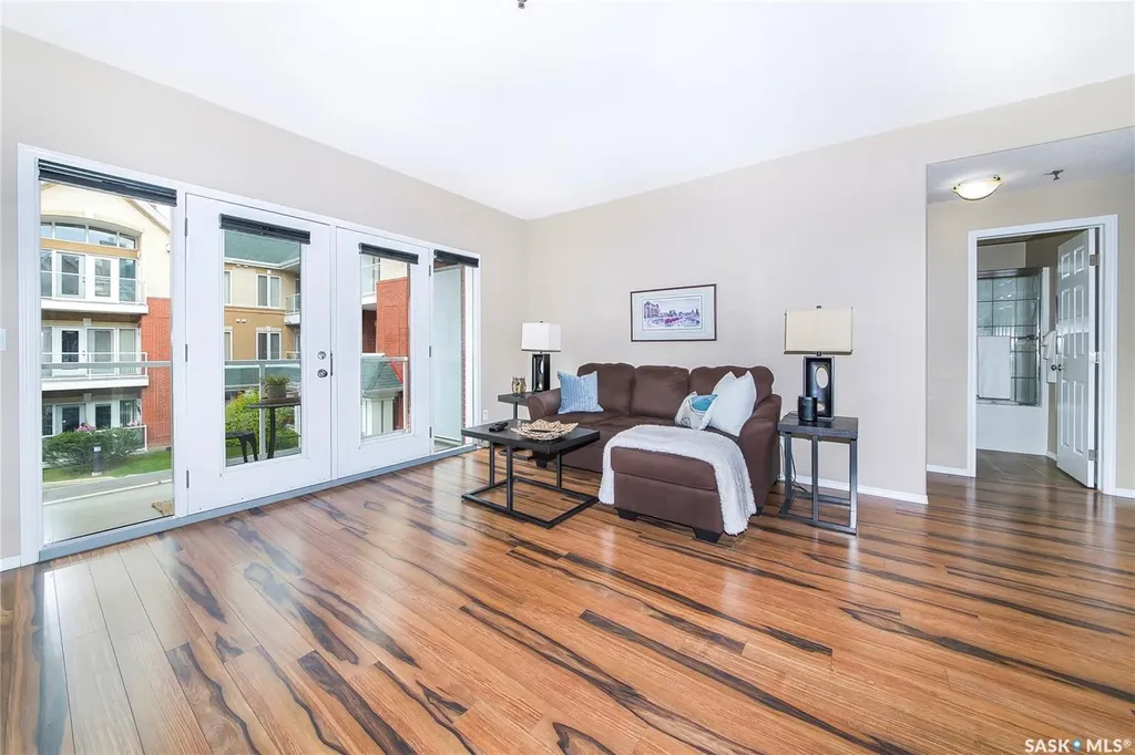 928 Heritage View Saskatoon SK S7H 5T7