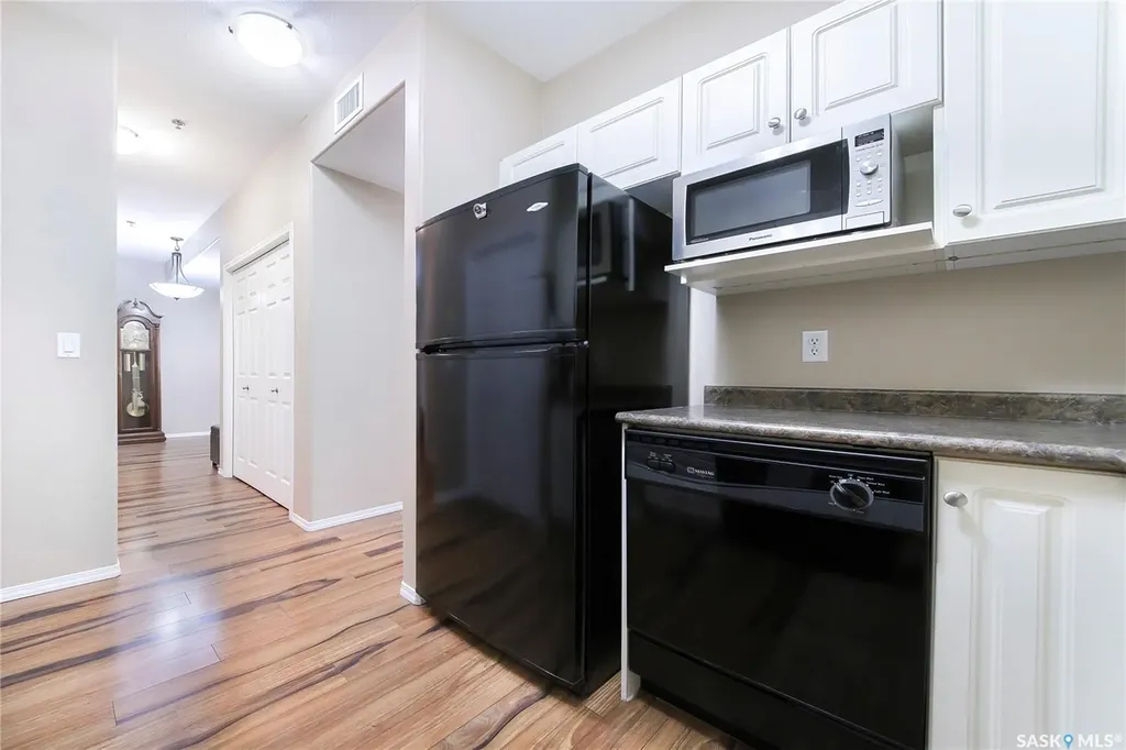 928 Heritage View Saskatoon SK S7H 5T7