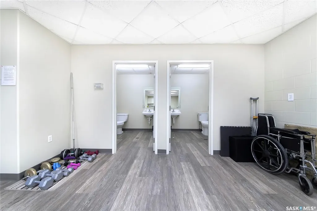 928 Heritage View Saskatoon SK S7H 5T7