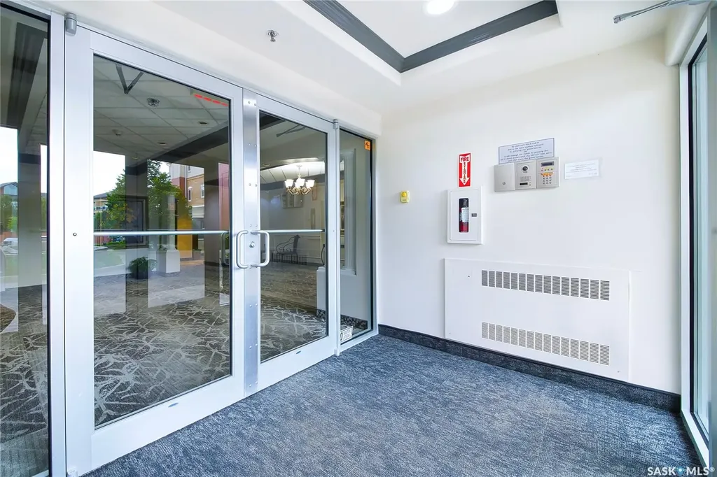 928 Heritage View Saskatoon SK S7H 5T7