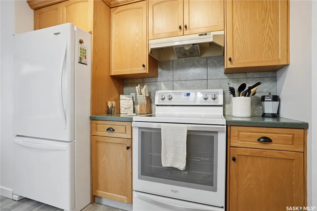 1663 Fenwick Crescent N Regina SK S4X 4N4