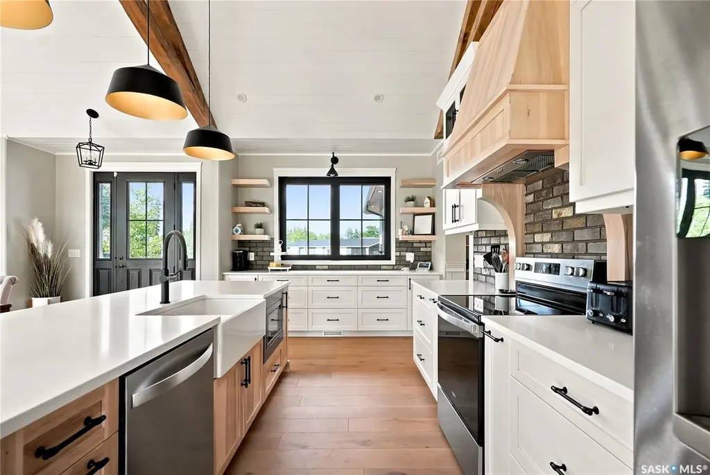 6 Rewerts Bay Candle Lake SK S0J 3E0