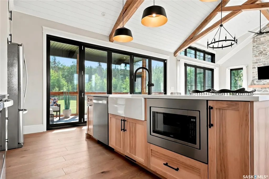 6 Rewerts Bay Candle Lake SK S0J 3E0