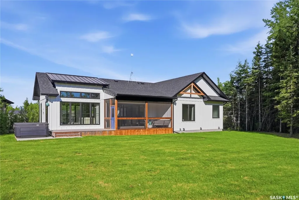 6 Rewerts Bay Candle Lake SK S0J 3E0
