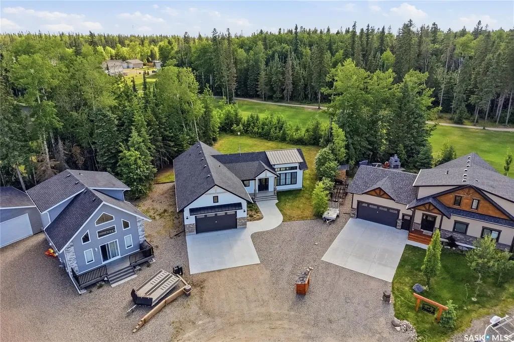 6 Rewerts Bay Candle Lake SK S0J 3E0