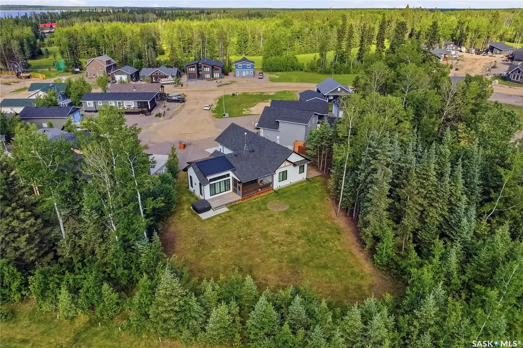 6 Rewerts Bay Candle Lake SK S0J 3E0