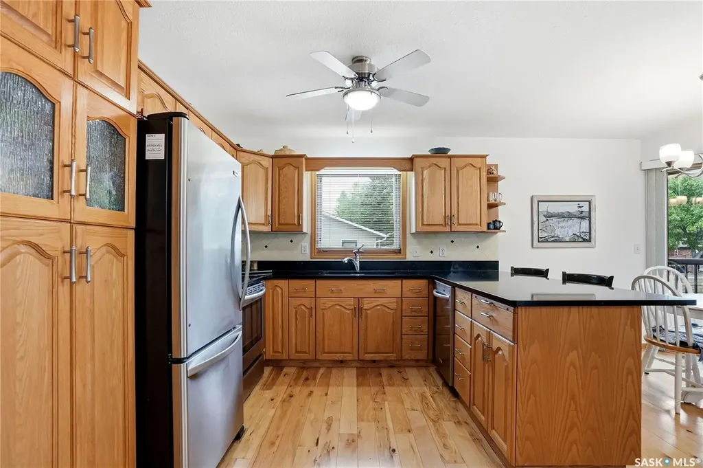 420 Heritage Crescent Saskatoon SK S7H 5P3