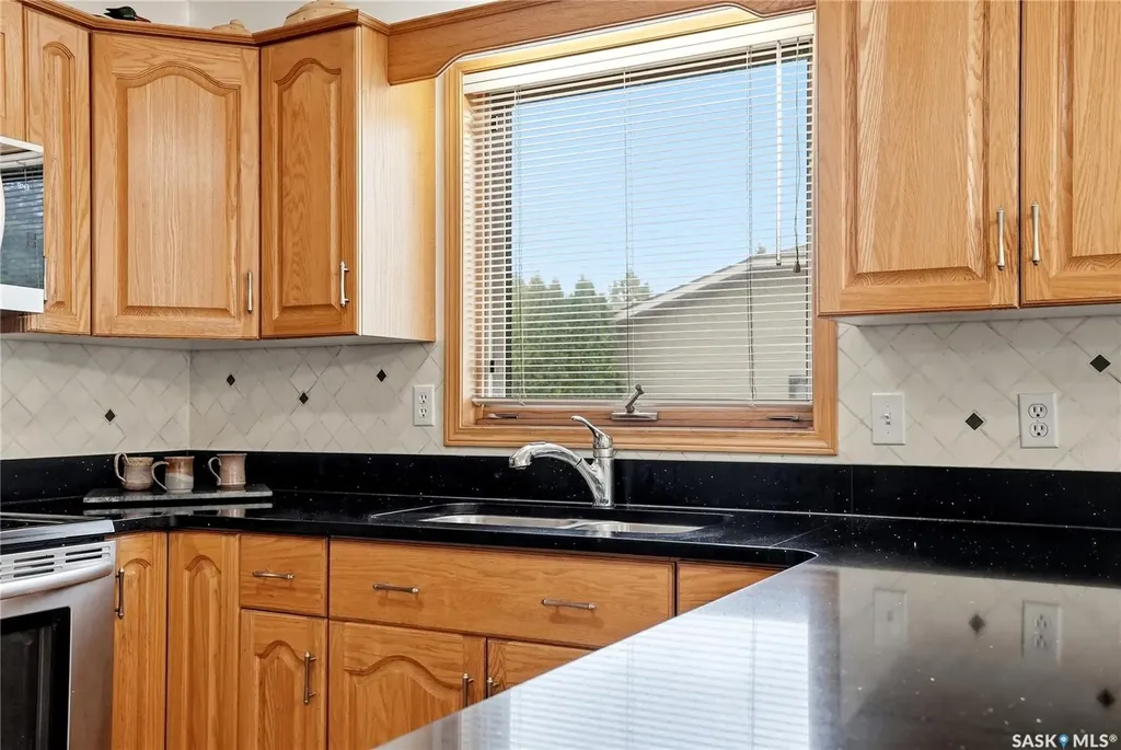 420 Heritage Crescent Saskatoon SK S7H 5P3