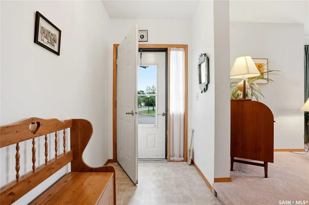 420 Heritage Crescent Saskatoon SK S7H 5P3