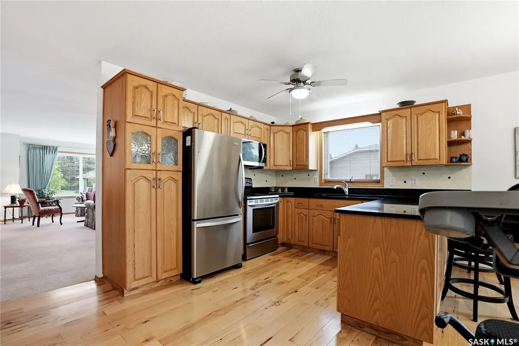 420 Heritage Crescent Saskatoon SK S7H 5P3