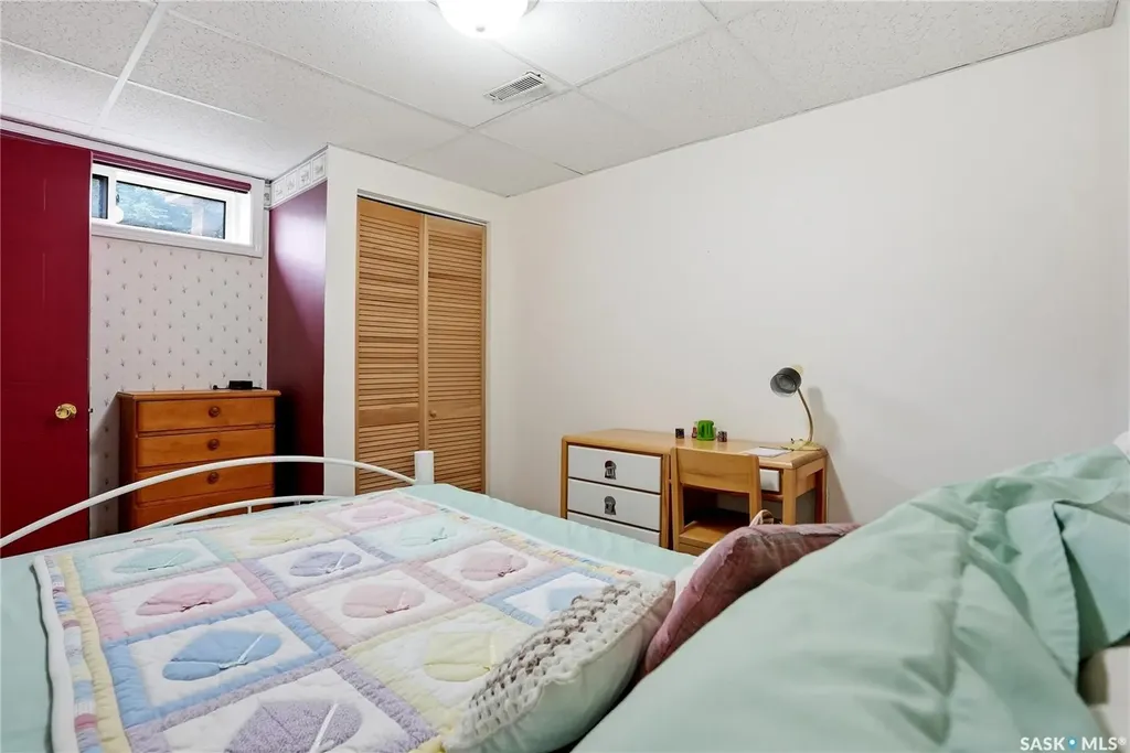 420 Heritage Crescent Saskatoon SK S7H 5P3