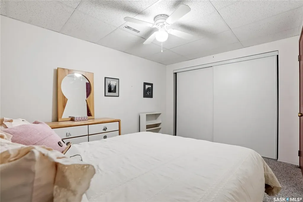 420 Heritage Crescent Saskatoon SK S7H 5P3