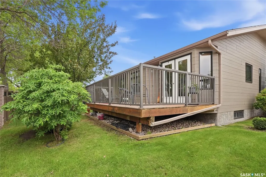 420 Heritage Crescent Saskatoon SK S7H 5P3