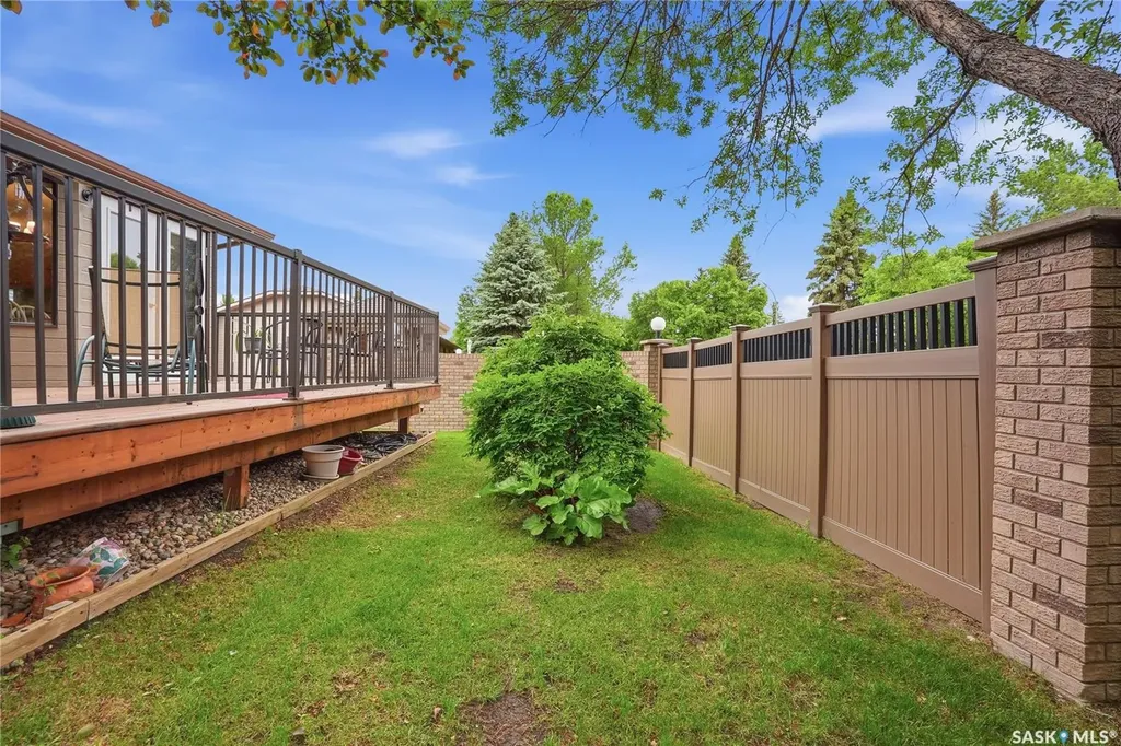 420 Heritage Crescent Saskatoon SK S7H 5P3