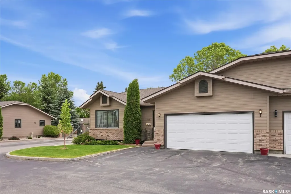 420 Heritage Crescent Saskatoon SK S7H 5P3
