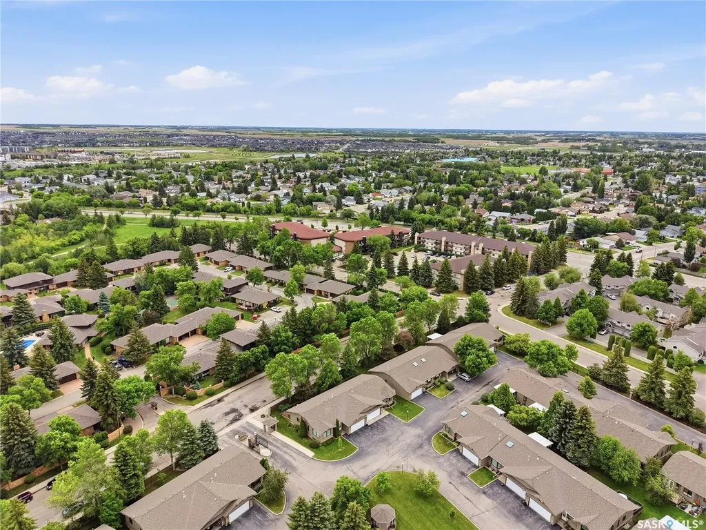 420 Heritage Crescent Saskatoon SK S7H 5P3