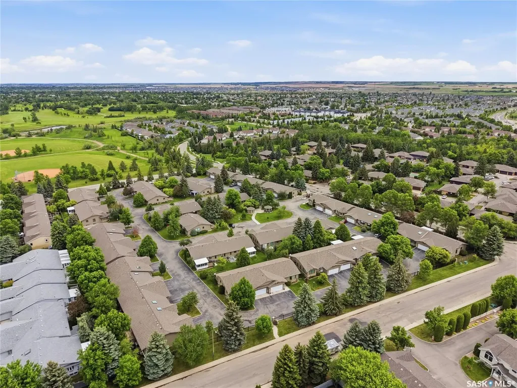 420 Heritage Crescent Saskatoon SK S7H 5P3