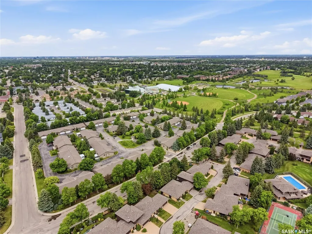 420 Heritage Crescent Saskatoon SK S7H 5P3