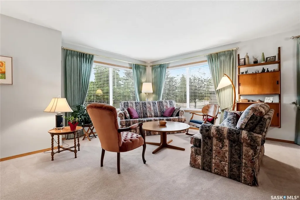 420 Heritage Crescent Saskatoon SK S7H 5P3