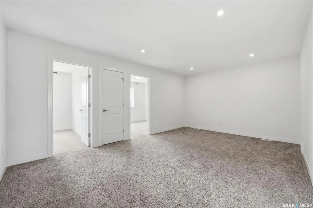 830 Kensington Boulevard Saskatoon SK S7L 6H1