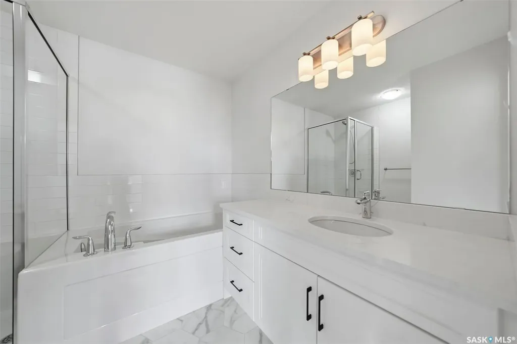 830 Kensington Boulevard Saskatoon SK S7L 6H1