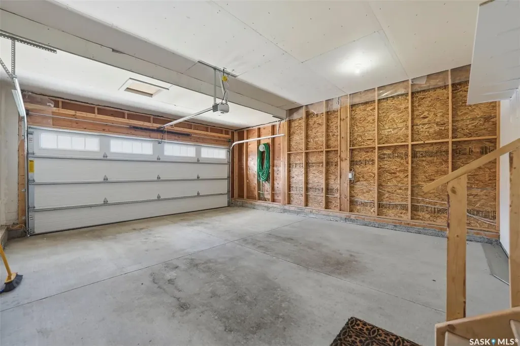 830 Kensington Boulevard Saskatoon SK S7L 6H1