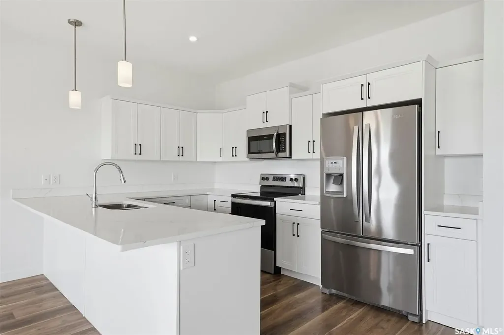830 Kensington Boulevard Saskatoon SK S7L 6H1
